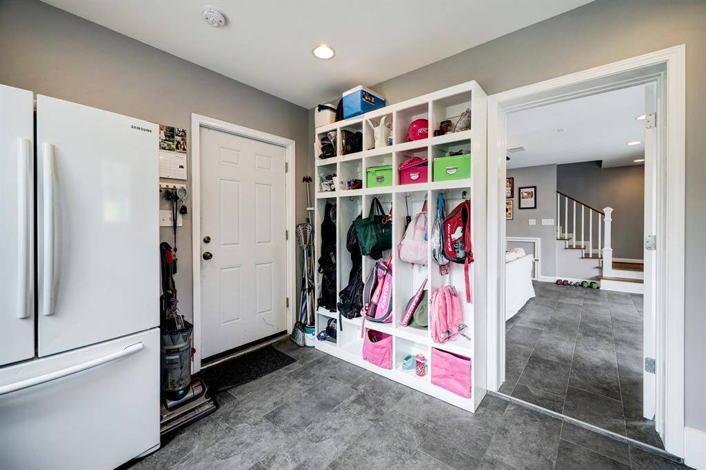 Must have Mud / Laundry room off of the den at the back of the house!! *Photos are from a previous listing and may not reflect the property's current condition.