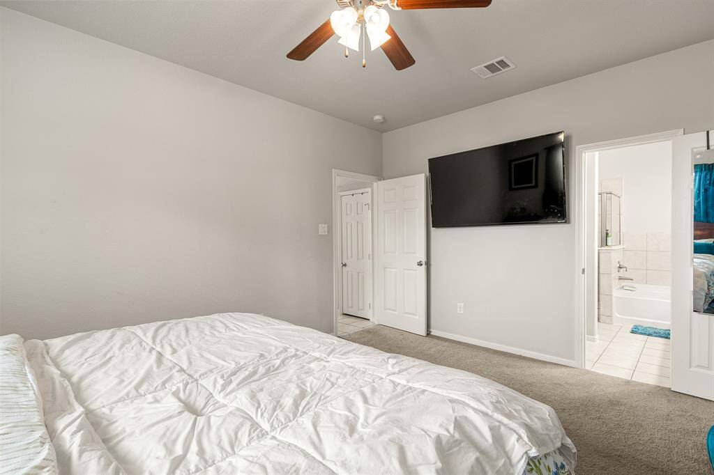 Primary bedroom - downstairs