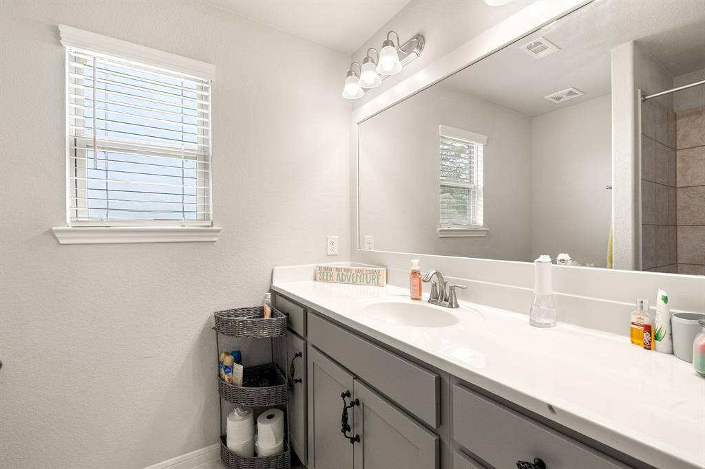 Full bath - upstairs
