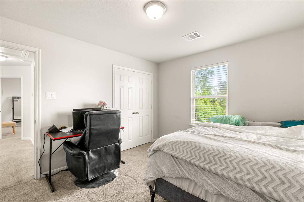 2nd Secondary bedroom - upstairs