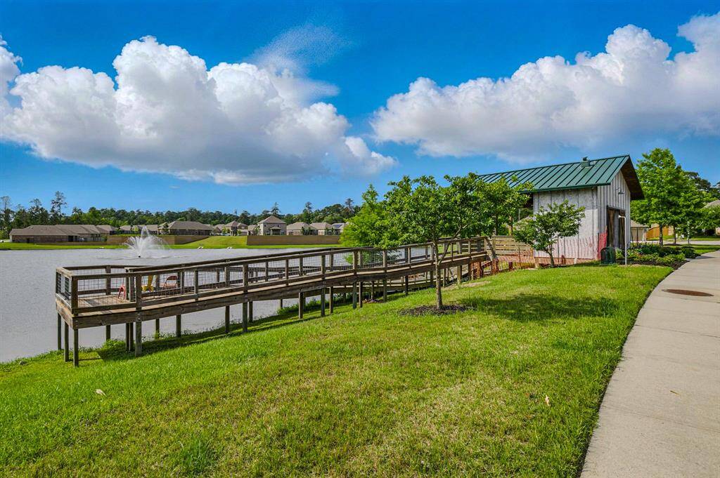 Community fishing pier