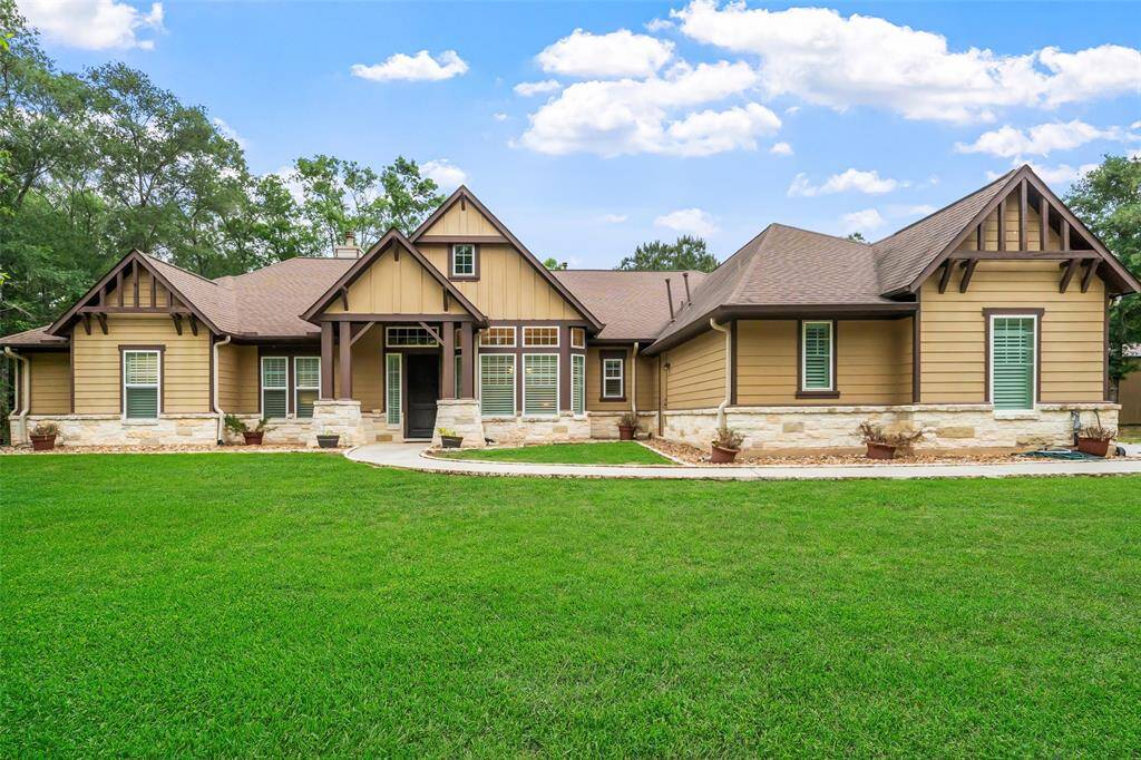 From the moment you pull up, this home grabs your attention with its charming front porch, stone accents, and warm, inviting style. It’s the kind of curb appeal that makes you smile every time you come home.