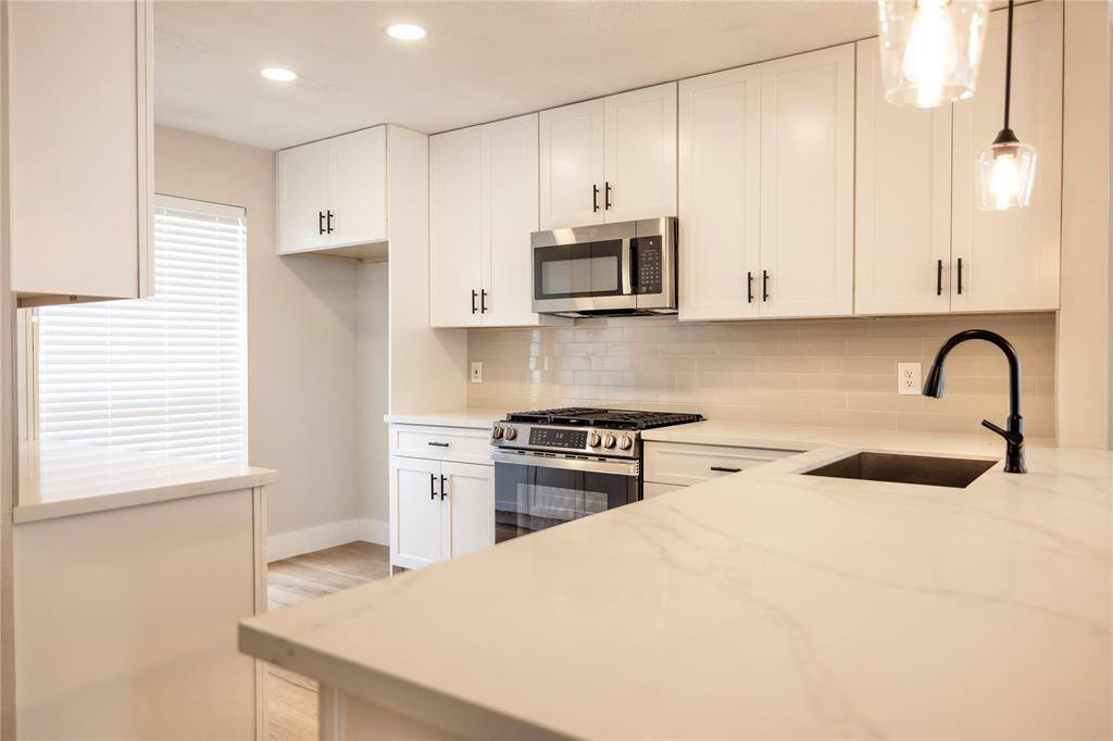 Gorgous updated kitchen