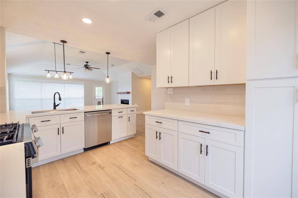 Lots of cabinet space