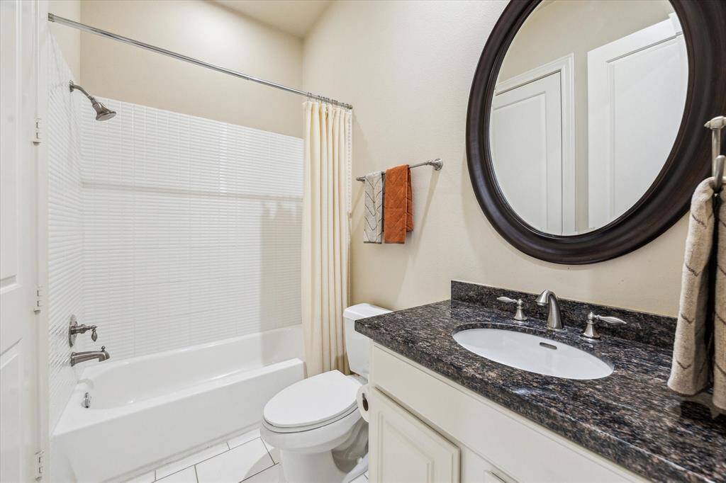 Ensuite bathroom for 2nd floor bedroom