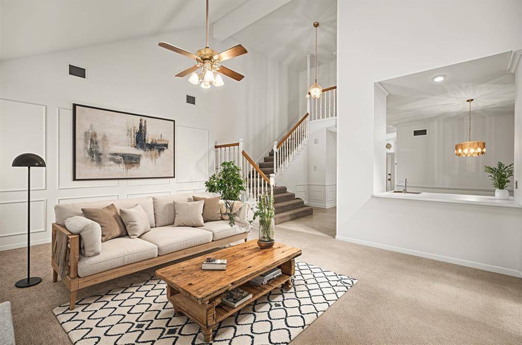 ***Virtually Staged to show the room's potential when furnitures are added***
