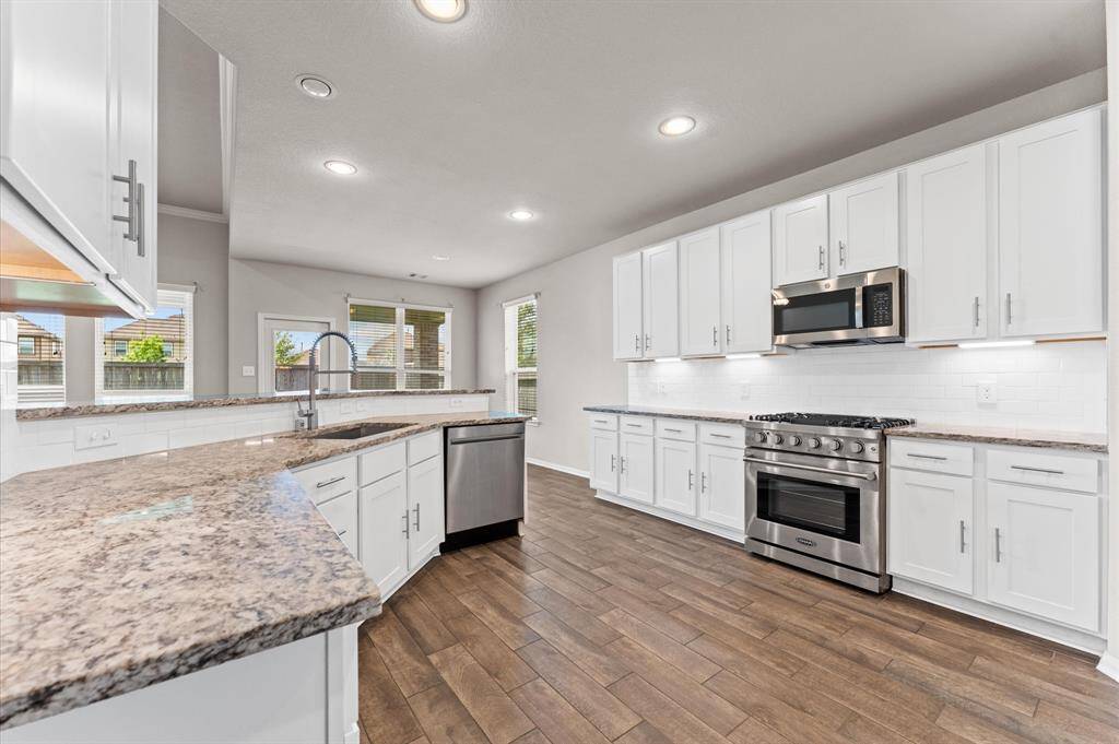 Kitchen with upgraded cosmos oven