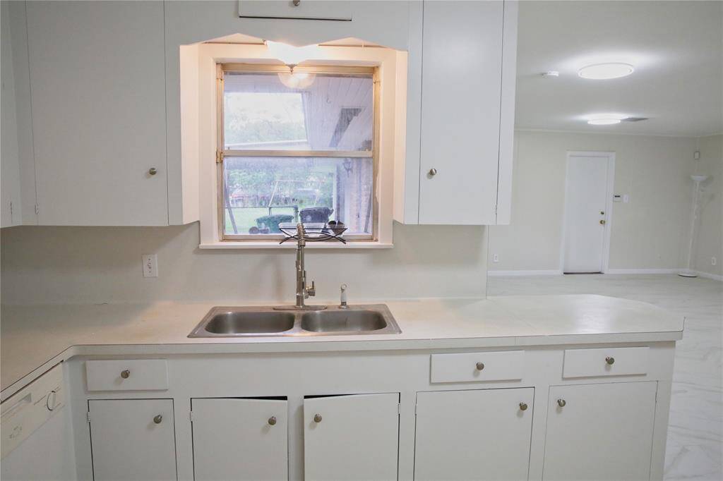 Kitchen 5