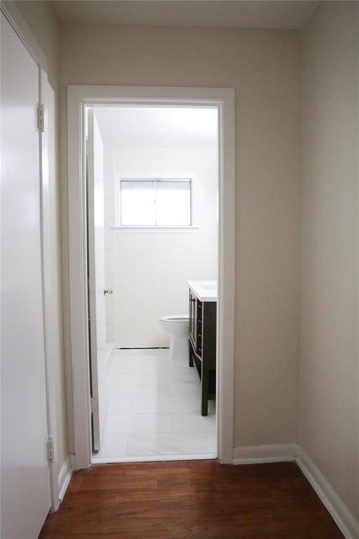 Main bath 1