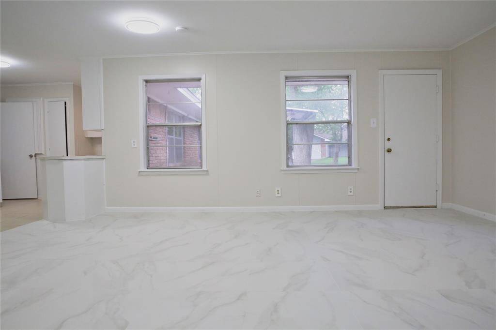 Living room 2