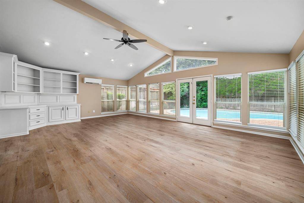 Oversize game room 24x20 features 3 walls of windows, cathedral ceiling, built-ins, separate 22 SEER Hi Eff. Mitsubishi Mini-split air/heat just for this room