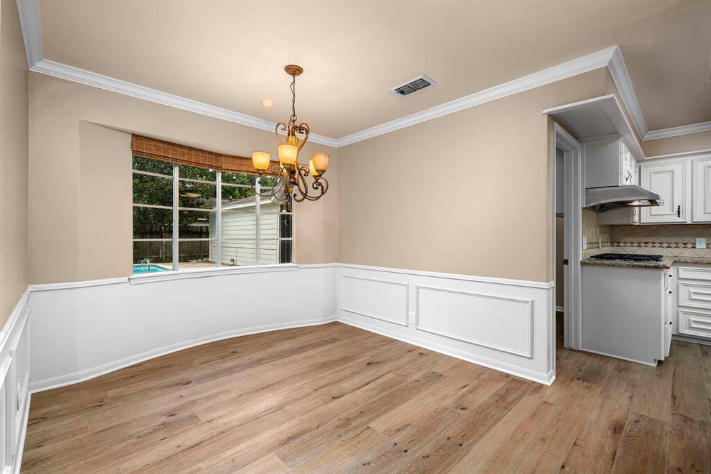 Breakfast room