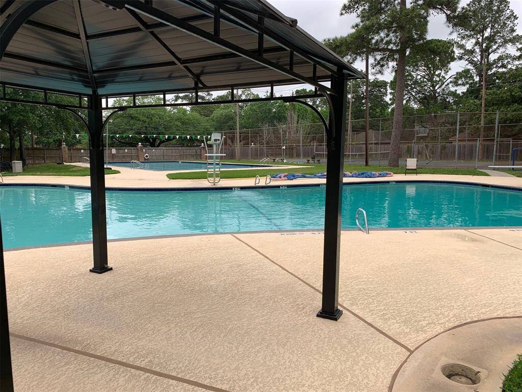 Westchester pool. Swim Teams are very popular. Residents can join Westchester Club for pool and tennis.
