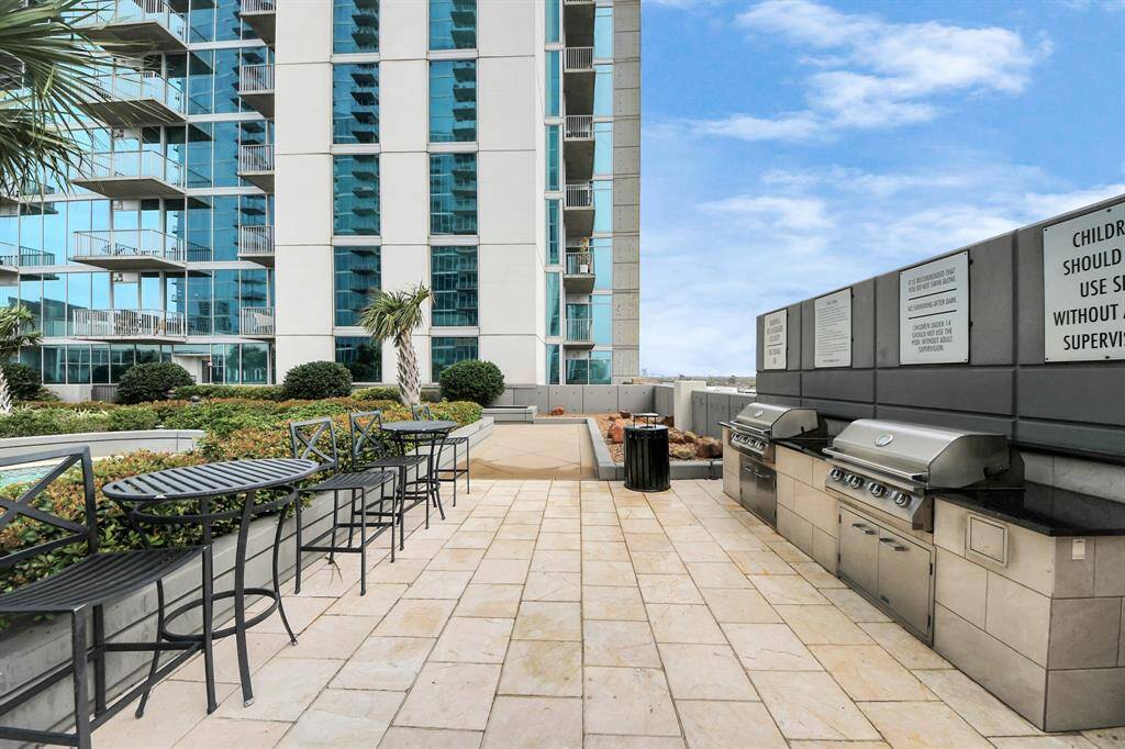 Relax in the cozy sitting area or fire up the BBQ pits—perfect for entertaining!