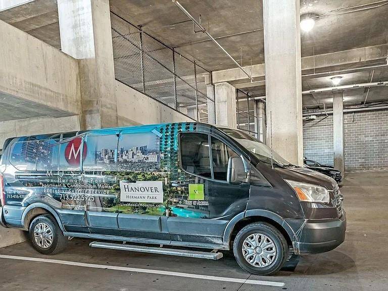 A free shuttle service is offered by Mosaic Residential North Condominium to all major hospitals in the Texas Medical Center!