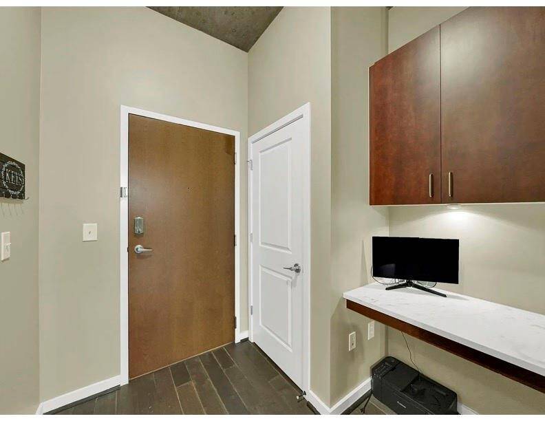 And guess what! A convenient nook, perfect for studying, working, or whatever you’d like to use it for!