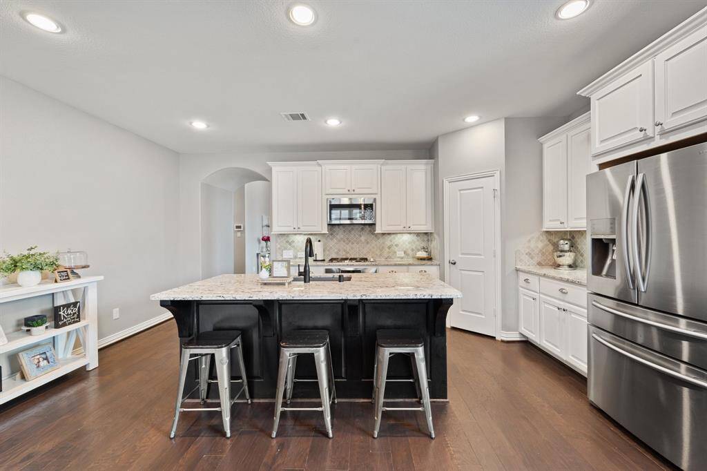 Large kitchen island