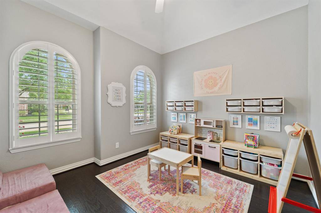 Office / playroom