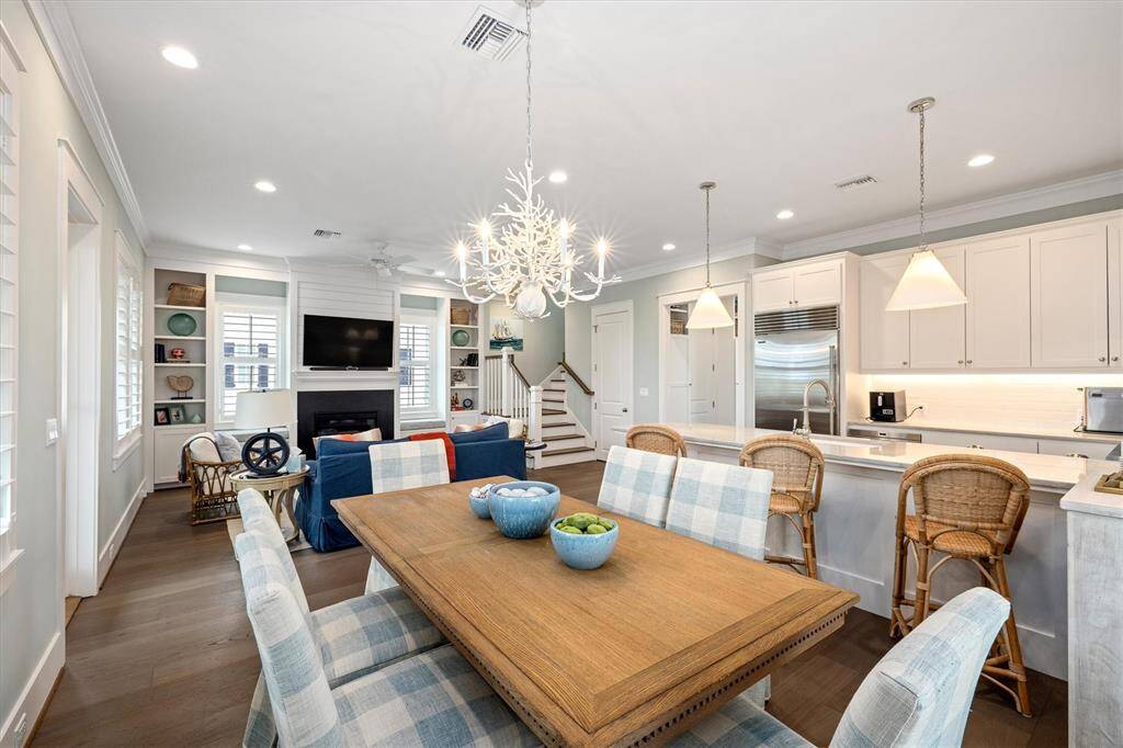 Additional view of Dining Area.