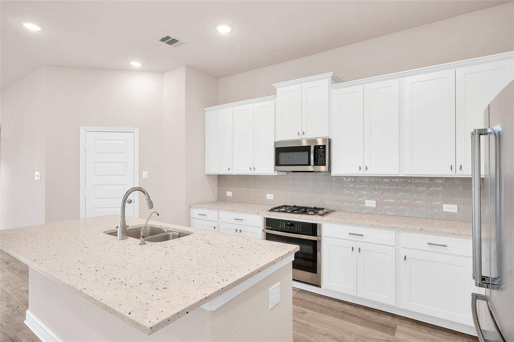 Stainless-Steel Appliances and 36" Gas Cooktop