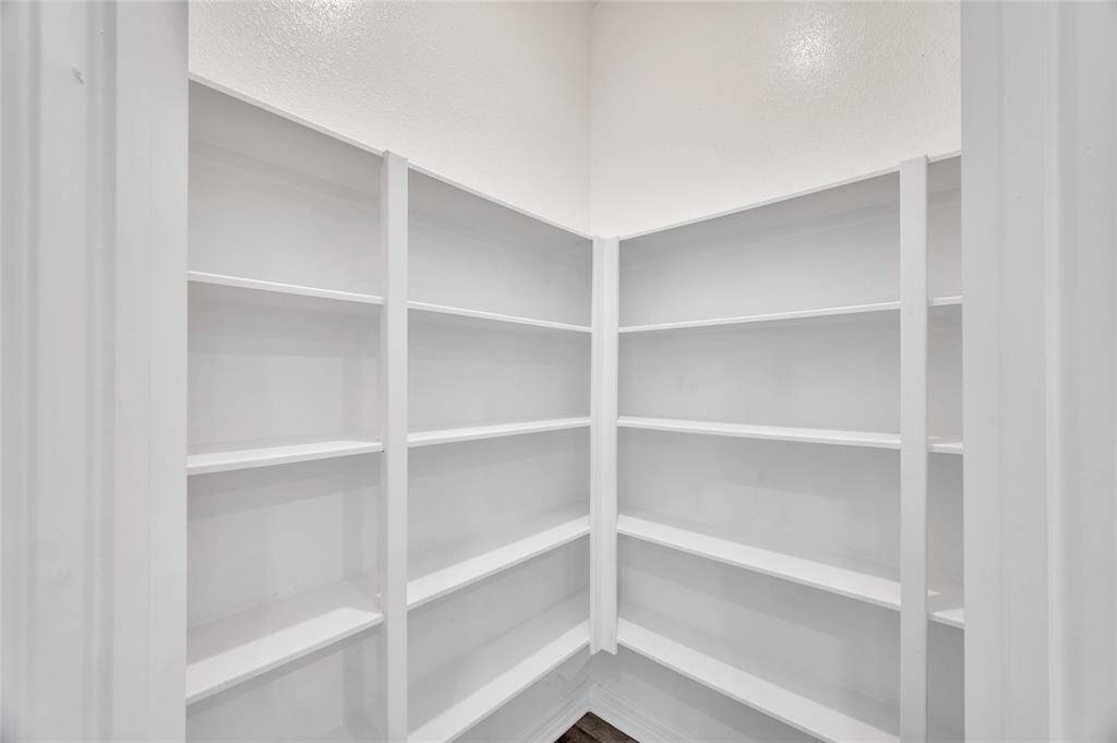 Spacious Walk-in Pantry