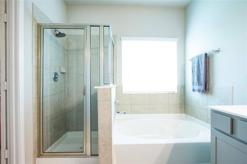 Primary ensuite bathroom