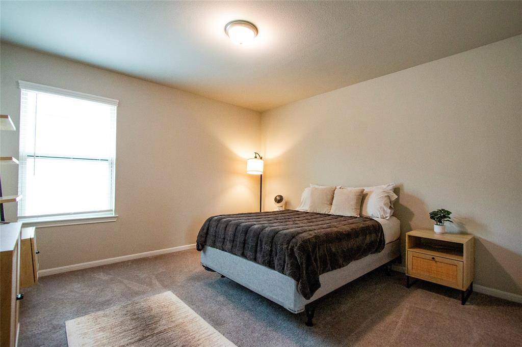 Spacious 3rd bedroom