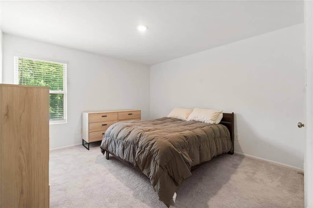 3rd bedroom upstairs