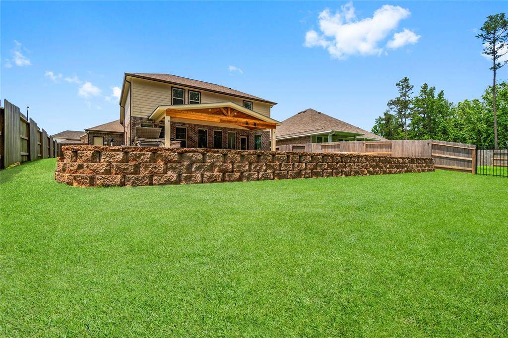 Extra yard space, No Back neighbors