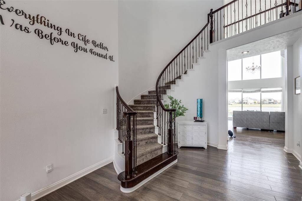 Front Entry Hallway