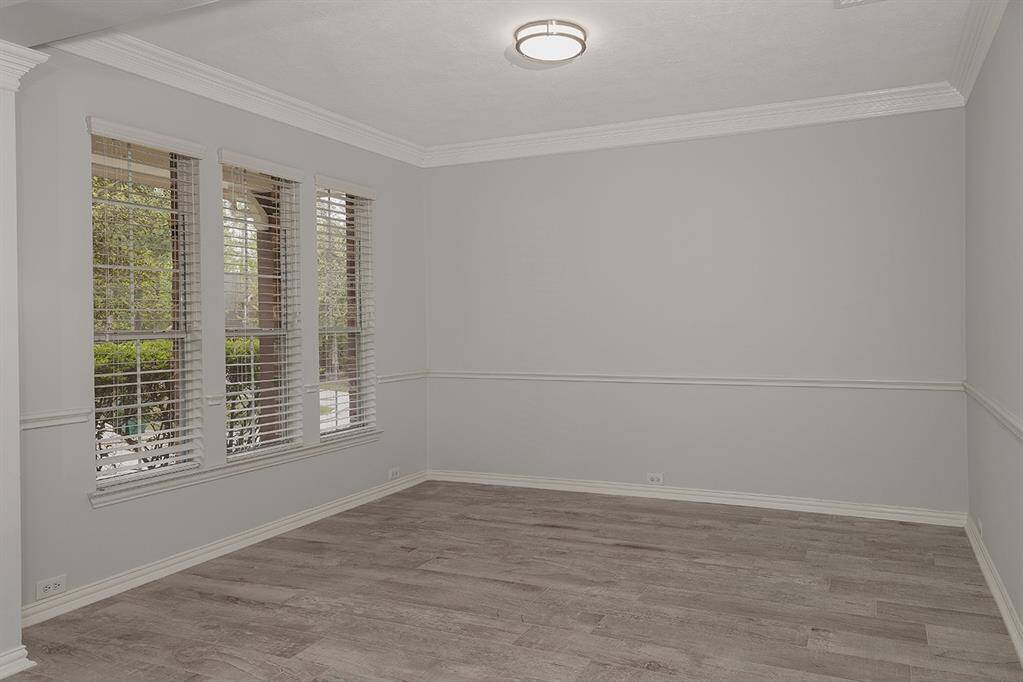 Flexspace- Dining or Living Room