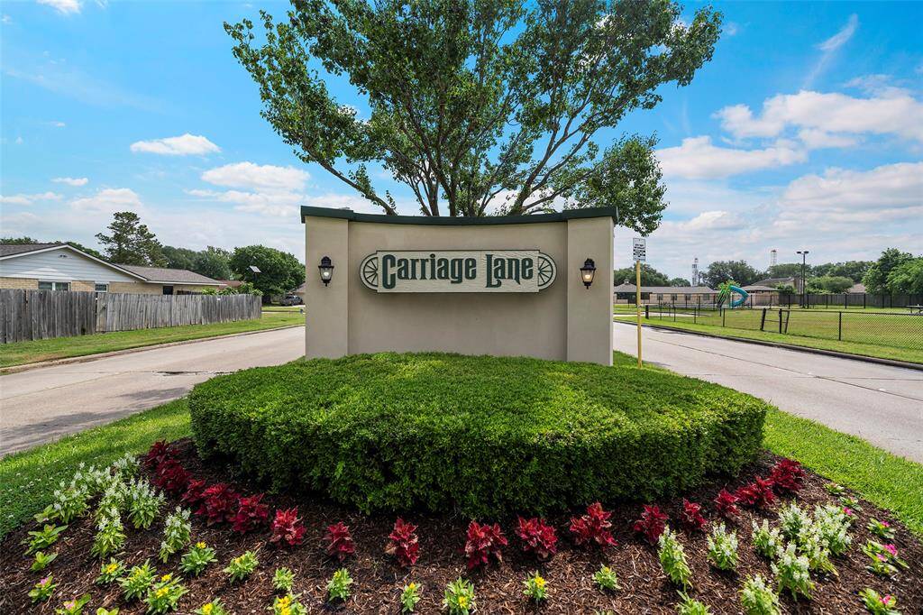 Pretty landscaping greets you as you enter the neighborhood welcoming you home!