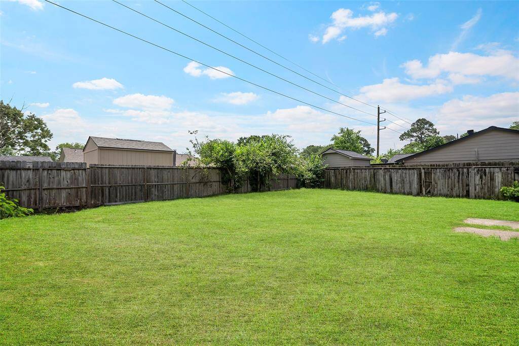 A large backyard awaits you to make it the place you have always dreamed of!