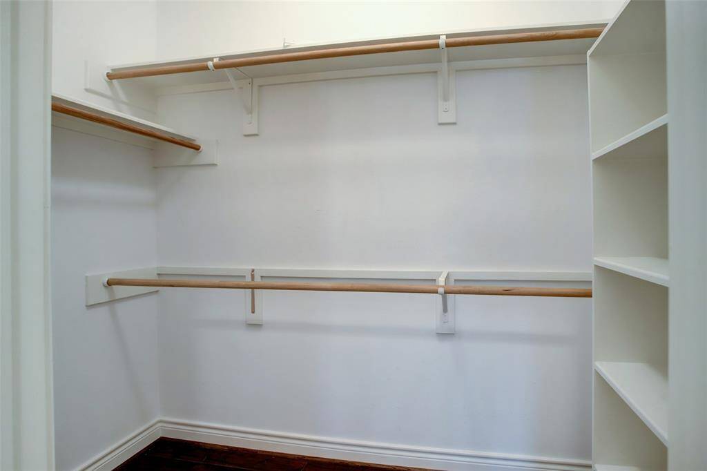 2nd primary walk in closet.