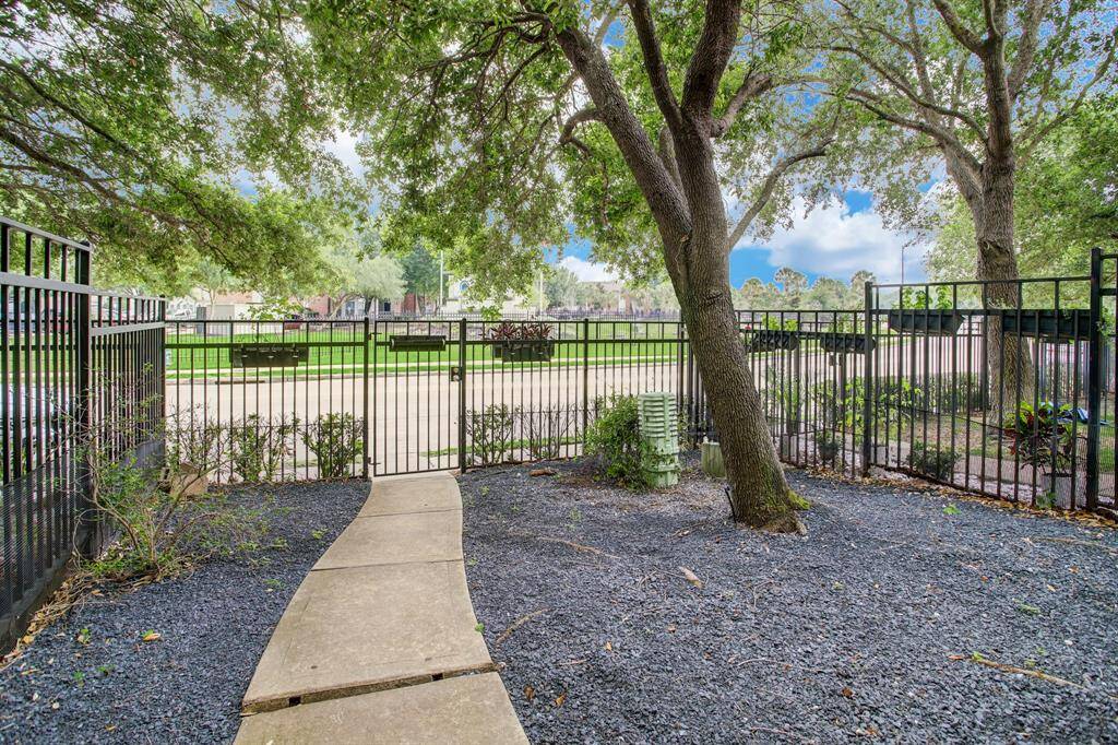 9026 Lakes At 610 Drive is one of a few homes with direct access from Lakes At 610 Drive as well as through the live guard gated community.
