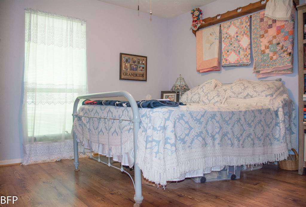 Laminate floors are laid with padding for quiet and comfort.