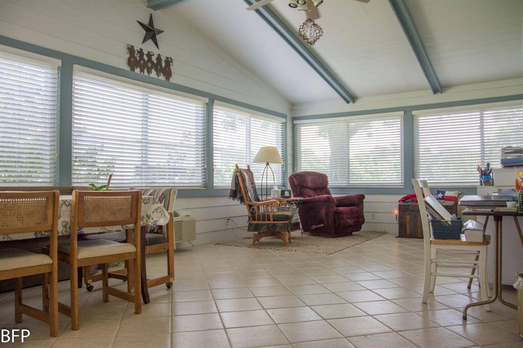 Huge Sun Room for all your crafts and hobbies, or just to relax.