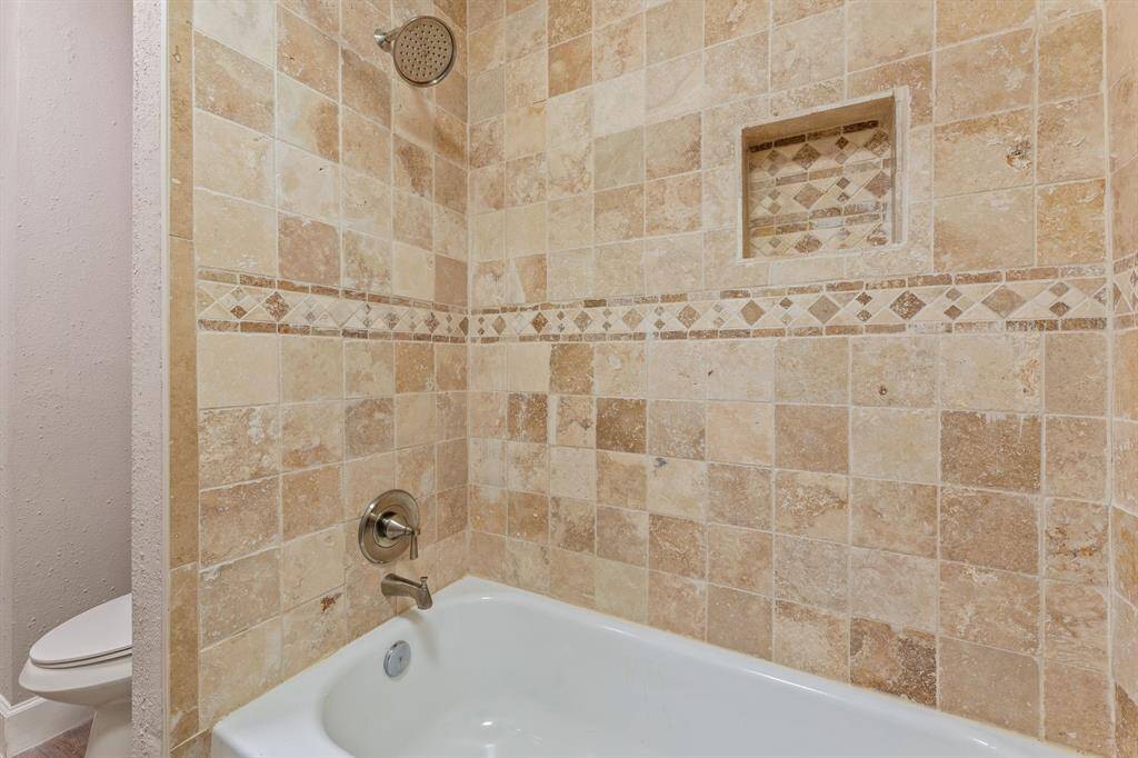 Bathtub/shower combo