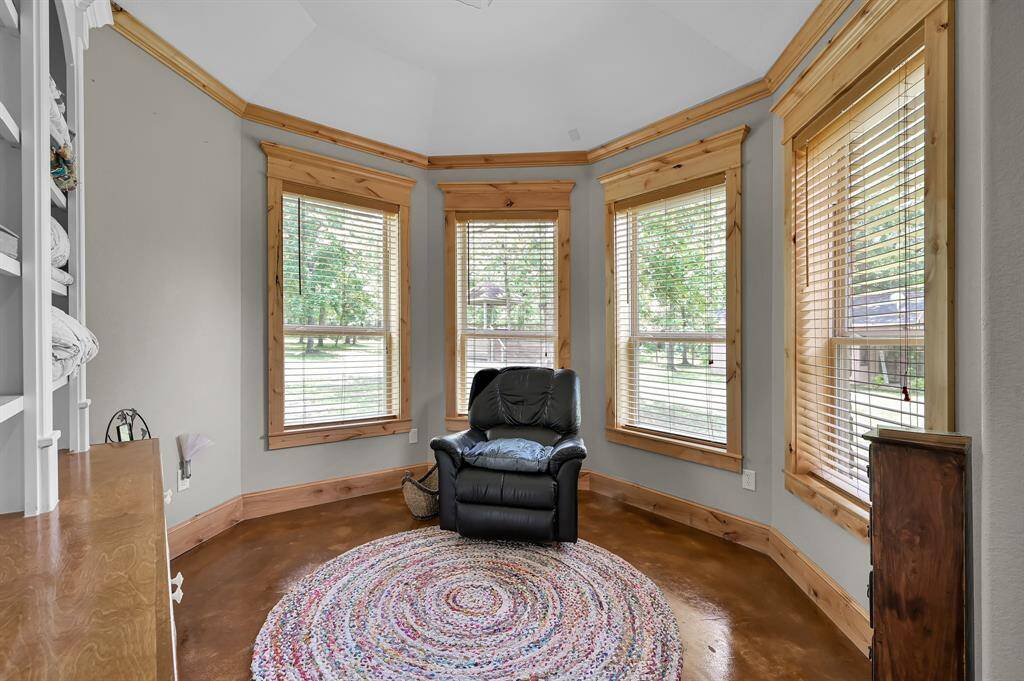 Sitting area with built in shelving.