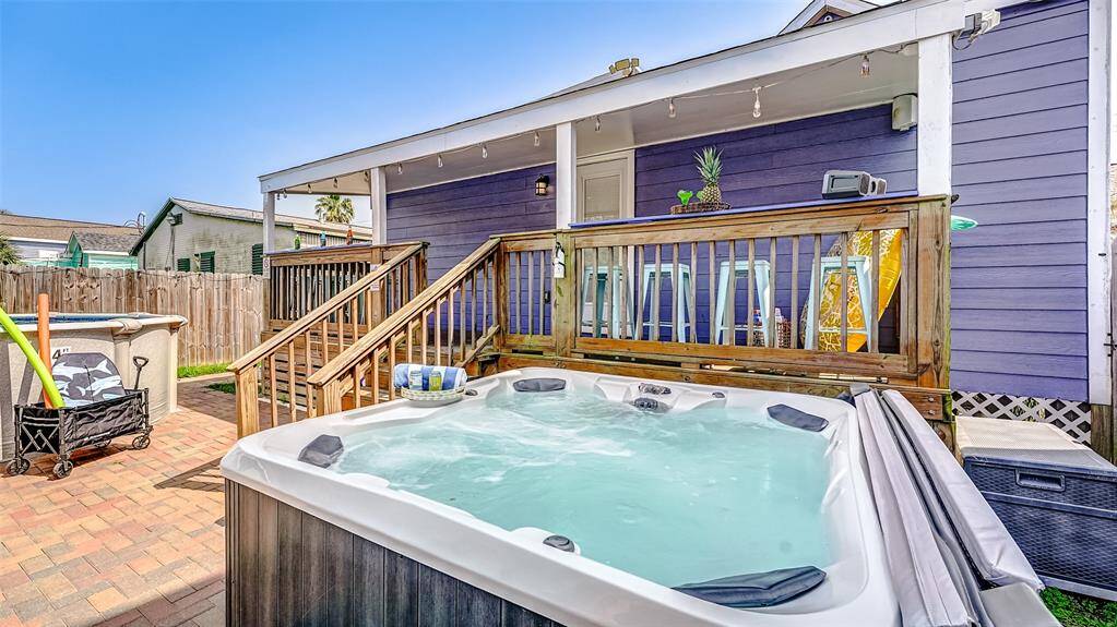 Hot tub to soak after a long day at the beach!