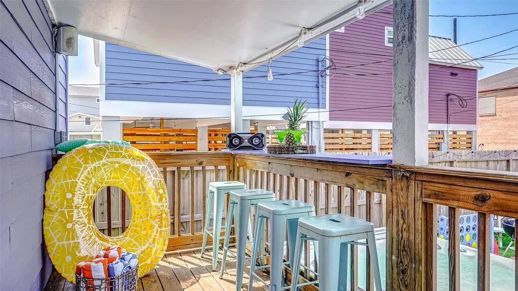 Nice sized covered patio to keep you out of the sun!