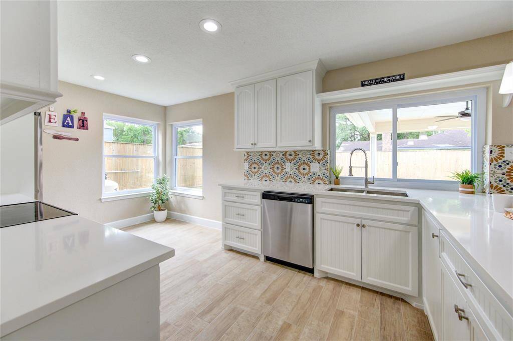 Another view of the beautiful spacious kitchen. Perfect for a breakfast nook!
