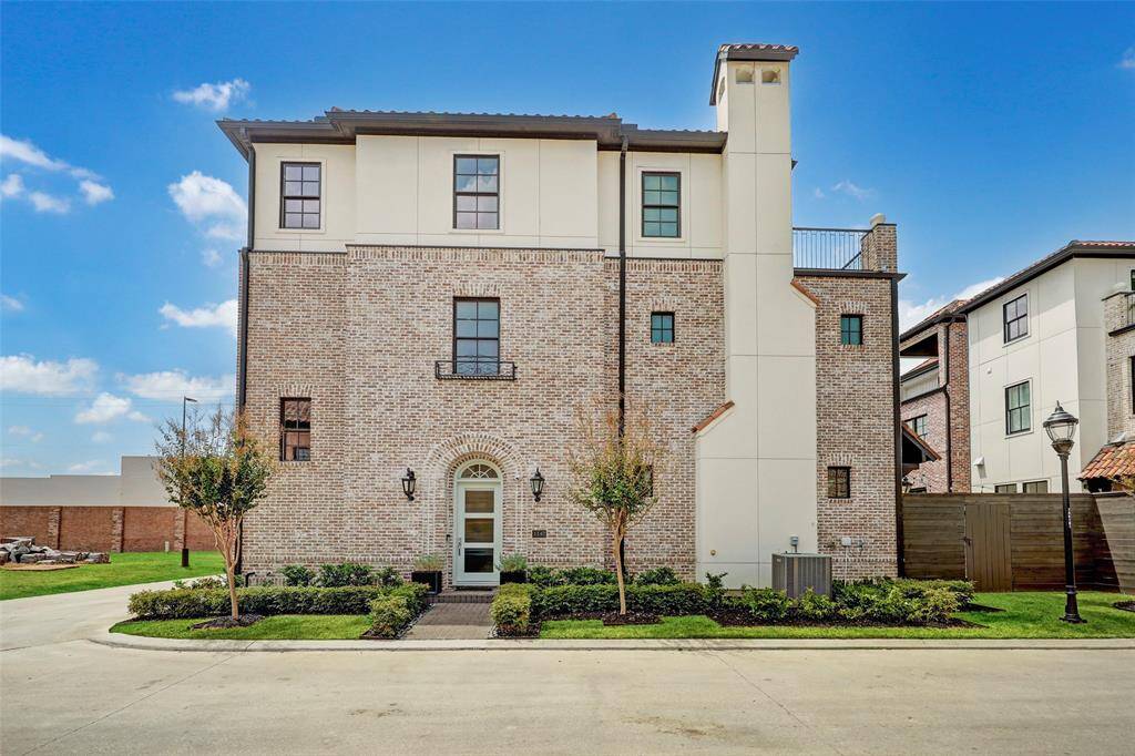 Beautiful home situated on an interior corner lot with loads of natural light, this home is ready for immediate move in.