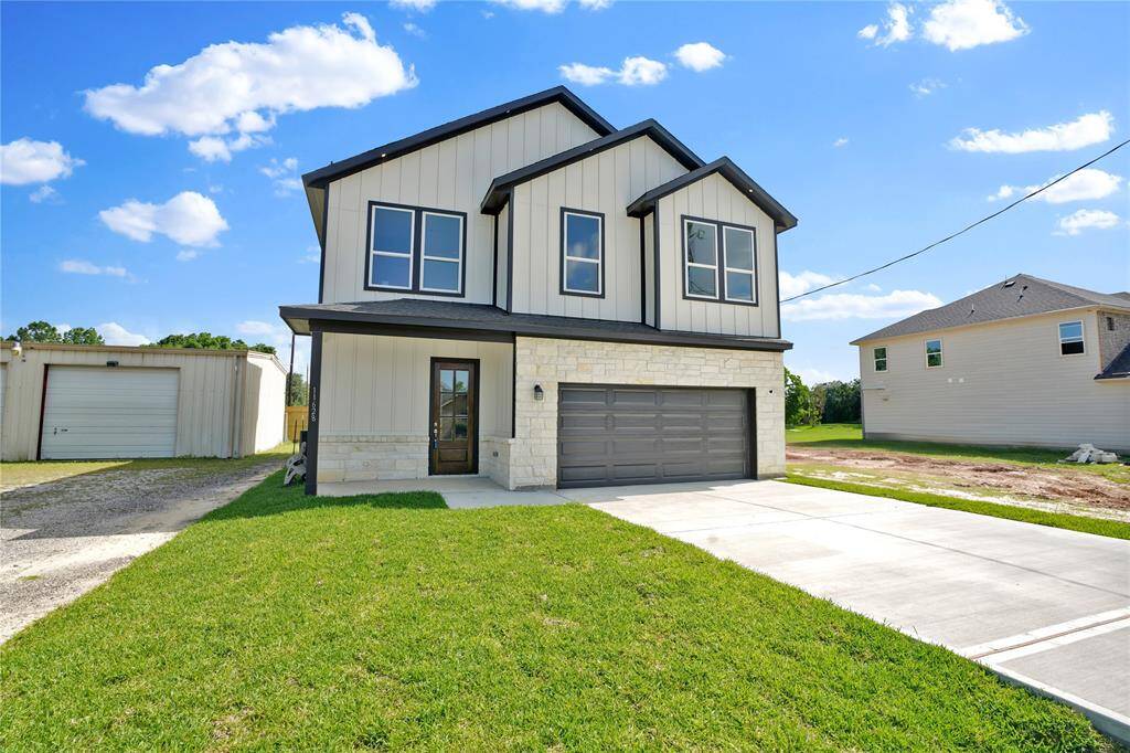 Experience this stunning new build! Schedule your tour today to explore its open concept floor plan with modern design.