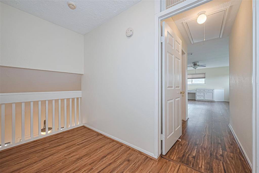 Entry to game room/4th bedroom upstairs