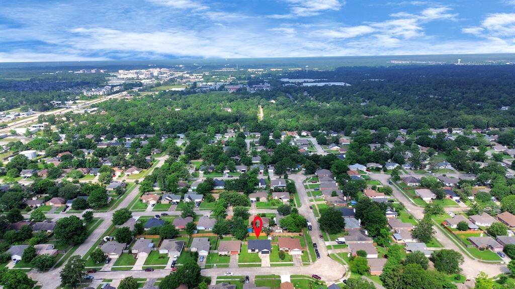 Located minutes from shopping, dining and major roadways!