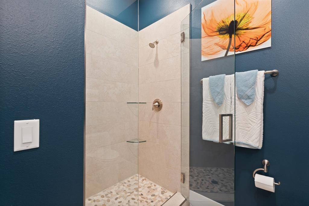 2nd bathroom