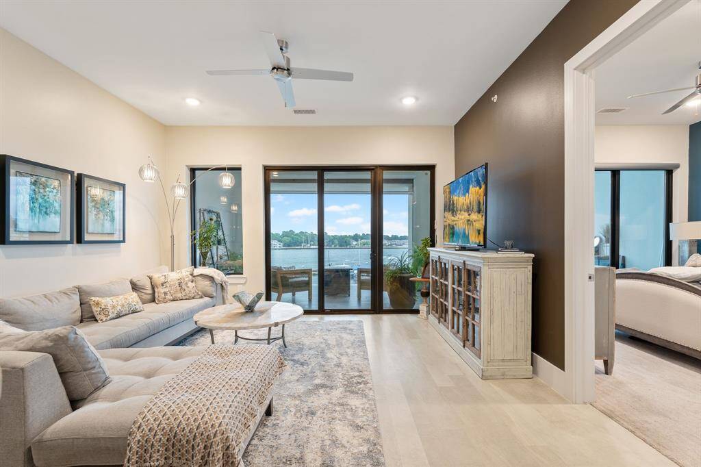 Looking from kitchen into living area.