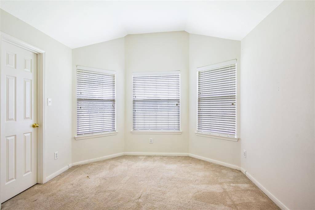 Secondary Bedroom with nice bay window!