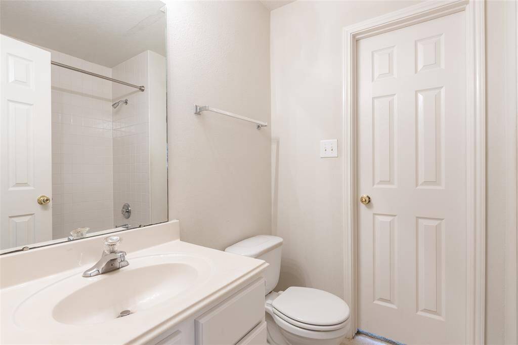 Guest Bathroom!